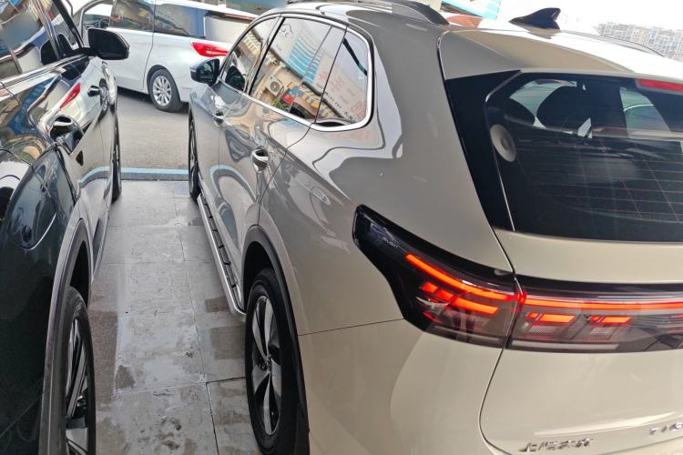 Used Volkswagen Tiguan L 2024 PRO 330TSI Two-Wheel Drive Smart Drive Edition
