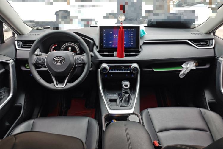 Used Toyota RAV4 2021 2.0L CVT Two-Wheel Drive Fashion PLUS Edition Center Console