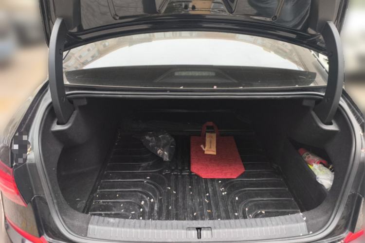 Used Volkswagen Passat 2019 330TSI Elite Edition China VI Trunk