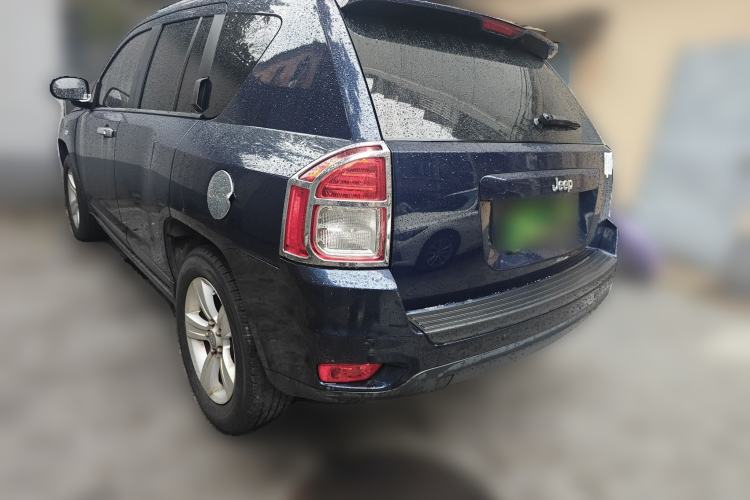 Used Jeep Compass 2013 2.4L four-wheel-drive sport version