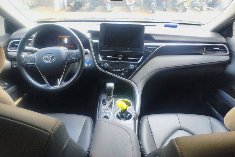 Used Toyota Camry 2023 Dual-Motor 2.5HG Luxury Edition
