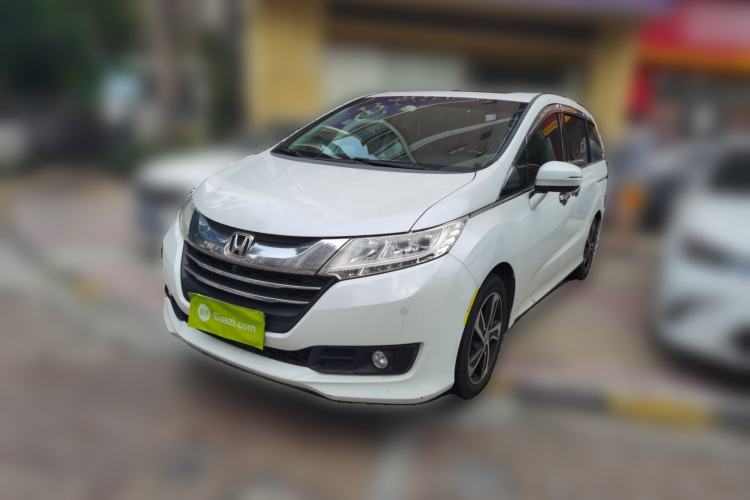 Used Honda Odyssey 2015 Revised Version 2.4L Supreme Edition