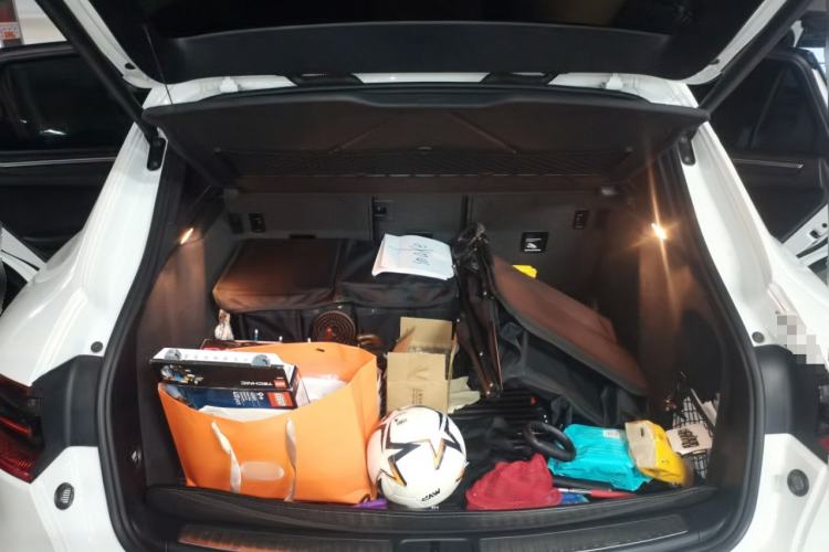 Used Porsche Macan 2017 Macan 2.0T Trunk