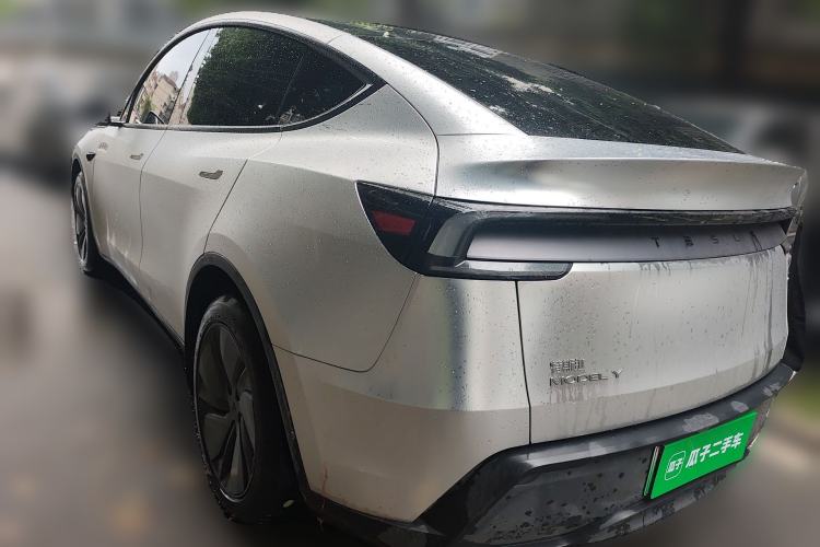 Used Tesla Model Y 2025 Rear-Wheel-Drive Version Rear Left 45 Deg