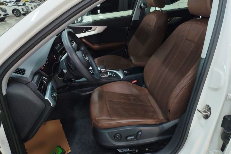 Used Audi A4L 2019 40 TFSI Fashion Version China V