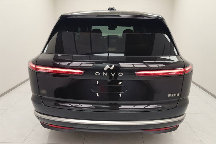 Used ONVO Luxeed L90 2025 Model—Max Six-Seater Version
