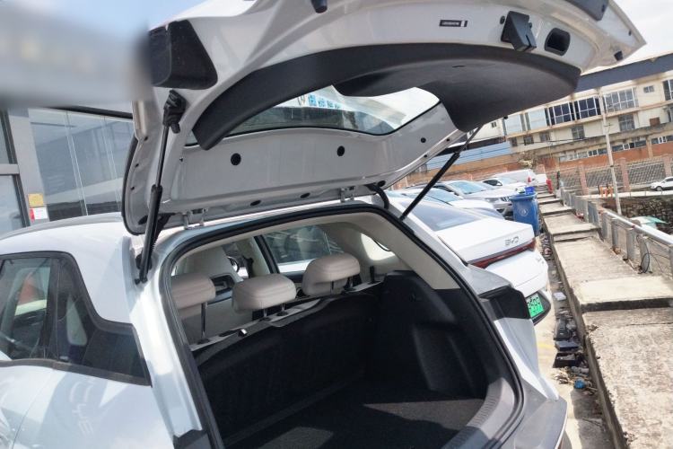 Used BYD Yuan UP 2025 Intelligent Driving Version 401 km Beyond-Range Edition