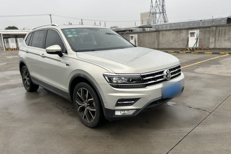 Used Volkswagen Tiguan L 2017 330TSI Automatic Two-Wheel Drive Flagship Edition

