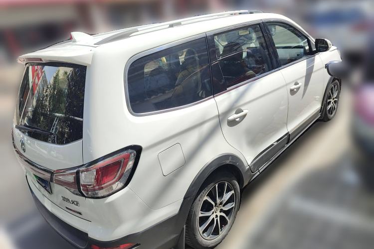 Used FORTHING Joyear X6 2017 Enjoy Series 1.5T CVT Luxury Model
