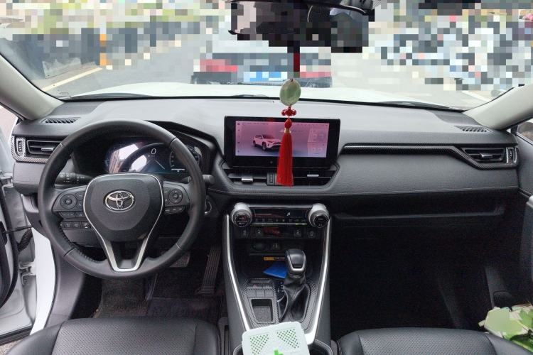 Used Toyota RAV4 2024 2.0L CVT Two-Wheel Drive Fashion Plus Edition
