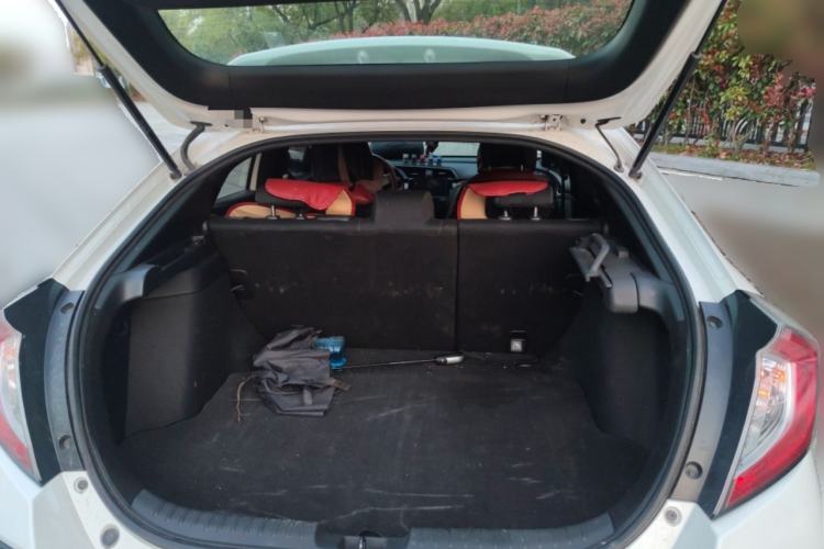 Used Honda Civic 2021 HATCHBACK 220TURBO CVT New Trendsetter
