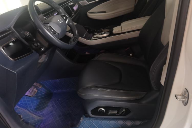 Used ARCFOX Alpha T 2022 653S+ 160kW Left Front Seat