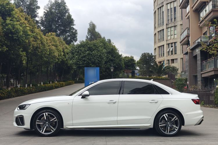 Used Audi A4L 2020 40 TFSI Luxury Dynamic Model
