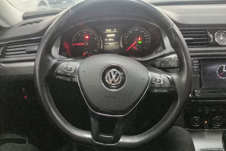 Used Volkswagen Passat 2016 330TSI DSG Luxury Edition Steering Wheel
