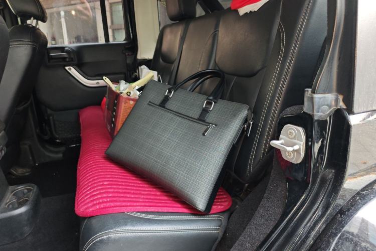 Used Jeep Wrangler 2017 3.0L Sahara Four-Door Comfort Edition
