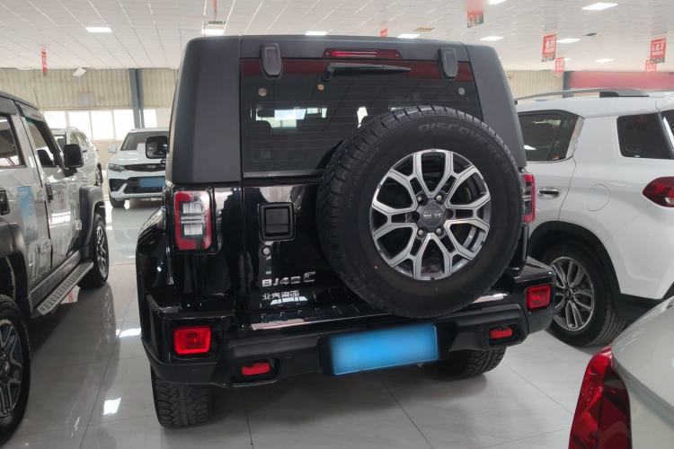 Used BAIC Off-Road BJ40 2023 2.0T Automatic Four-Wheel Drive Urban Hunter Edition Chivalrous Type
