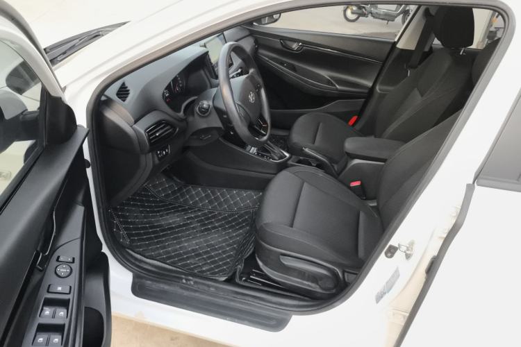 Used Hyundai Celesta 2018 1.6L Automatic GL Enjoyment Version China V Standard