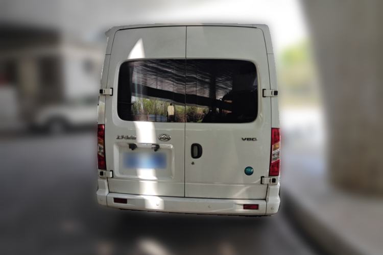 Used SAIC MAXUS Xintu V80 2021 2.0T AMT Classic Aoyuntong Short Wheelbase Mid-Roof 5/6-Seater
