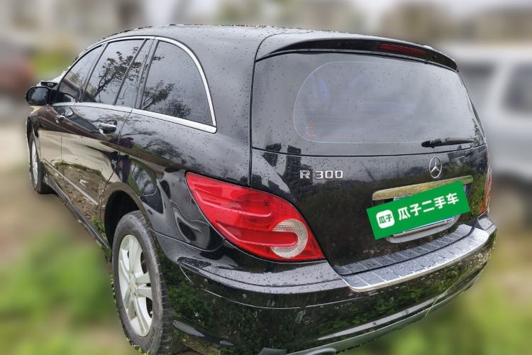 Used Mercedes-Benz R-Class 2009 R 300 L Luxury Model