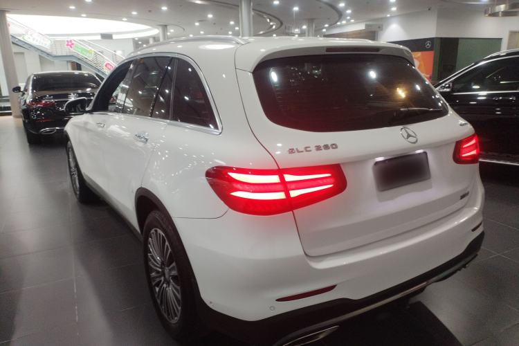 Used Mercedes-Benz GLC 2017 GLC 260 4MATIC Dynamic Edition Rear Left 45 Deg