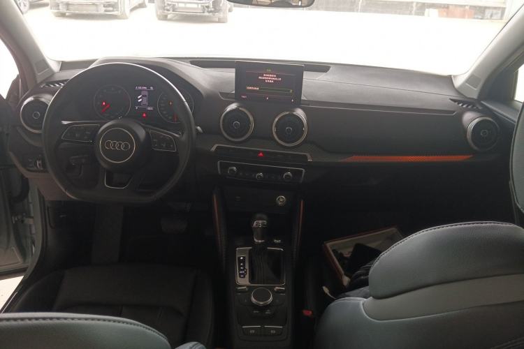 Used Audi Q2L 2024 35TFSI Fashionable and Dynamic Edition Center Console