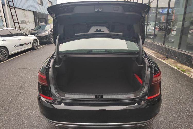 Used Volkswagen Passat 2022 330TSI Starry Elite Edition Interior 6