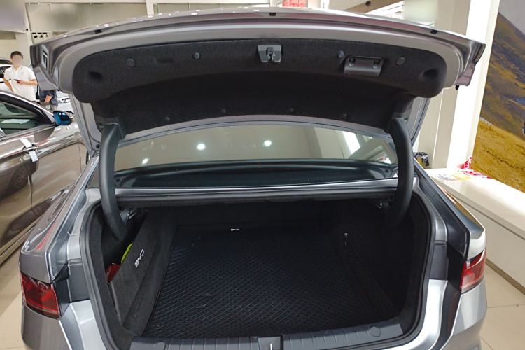 Used BYD Qin PLUS 2023 Champion Edition DM-i 55KM Superior Model
