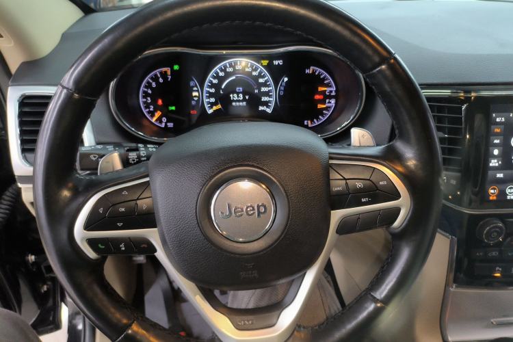 Used Jeep Grand Cherokee (Import) 2020 3.0L Elite Navigation Edition
