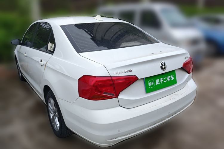 Used Volkswagen Jetta 2019 Dream Edition 1.4L Manual Fashion Version
