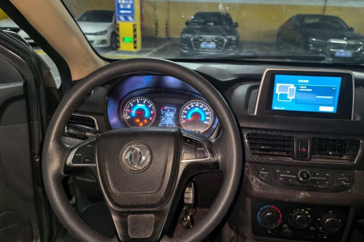 Used Dongfeng Fengon 330 2018 1.5L 330S Premium Edition China V DK15
