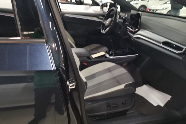 Used Volkswagen ID.4 CROZZ 2024 Pure Edition Limited Edition Right Front Seat
