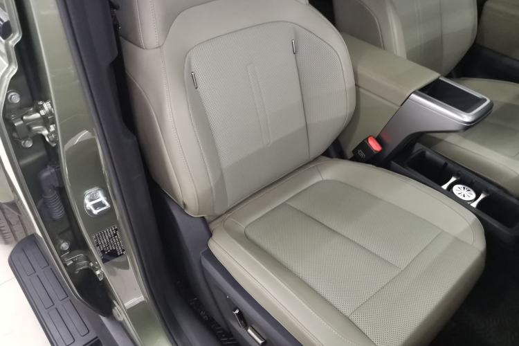 Used iCAR V23 2025 501 Four-Wheel Drive Intelligent Driving Version