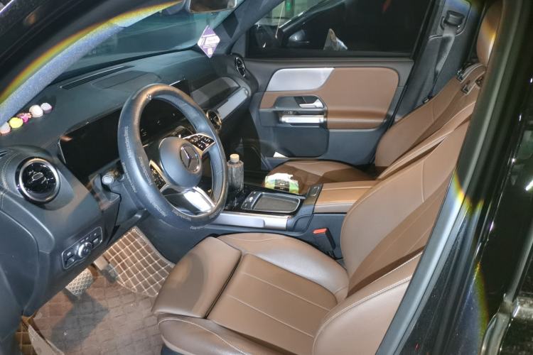 Used Mercedes-Benz GLB 2024 Refresh GLB 200 Fashion Edition Driver Seat