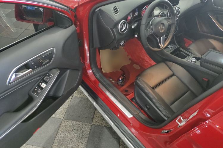 Used Mercedes-Benz GLA 2016 GLA 200 Fashion Model Driver Seat