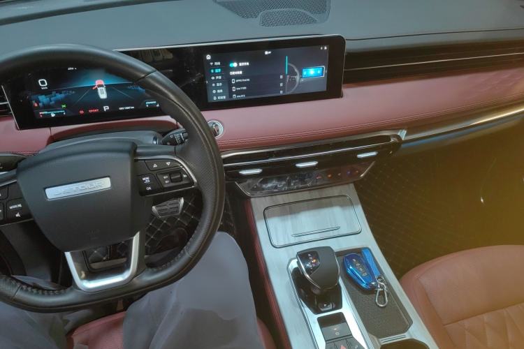 Used JETOUR X70 PLUS 2023 1.5T DCT Brave PLUS 5-Seater
