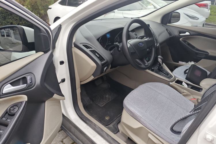 Used Ford Focus 2015 Sedan 1.6L Automatic Comfort Model