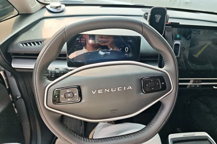 Used Venucia VX6 2023 520 Air Steering Wheel