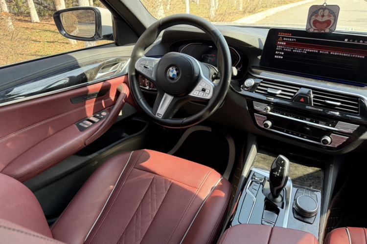 Used BMW 5 Series 2022 Second Facelift 525Li M Sport Package
