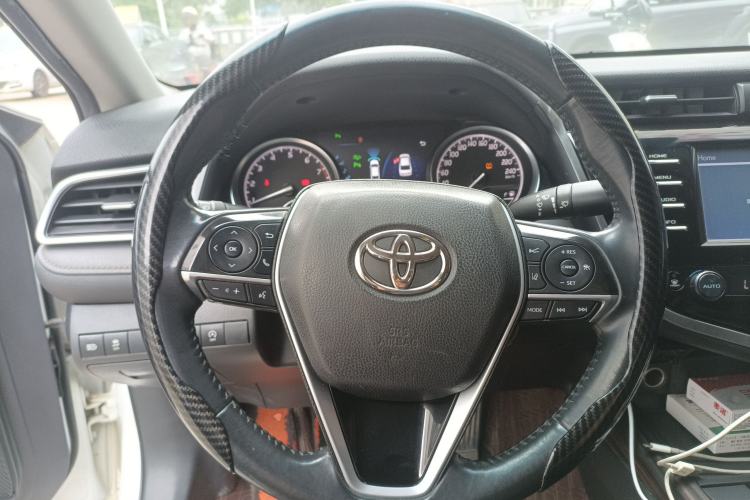Used Toyota Camry 2018 2.0G Luxury Edition

