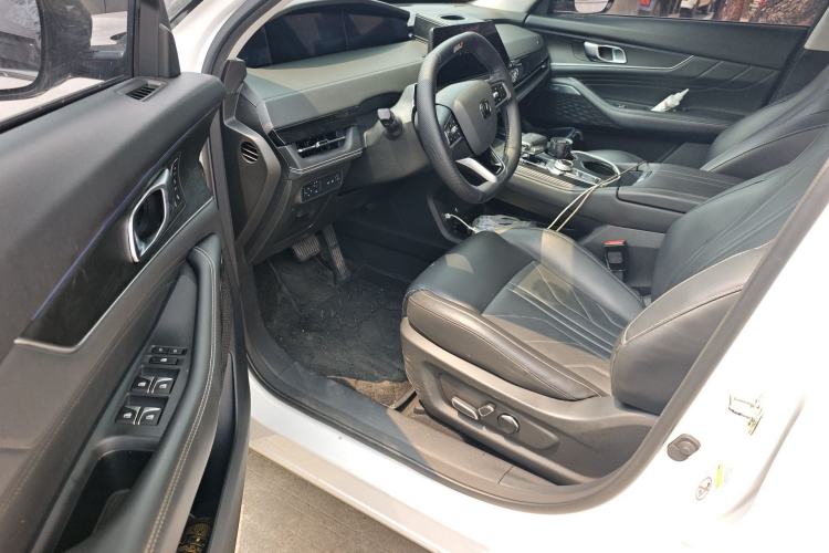 Used CHANGAN UNI-K 2023 2.0T Two-Wheel Drive Enjoyment Version
