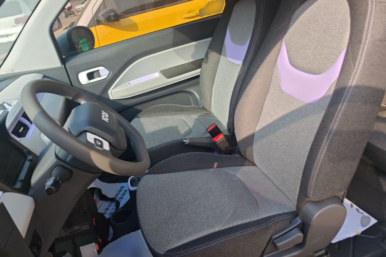 Used Chery QQ Ice Cream 2022 120km Conical Shape Lithium Iron Phosphate
