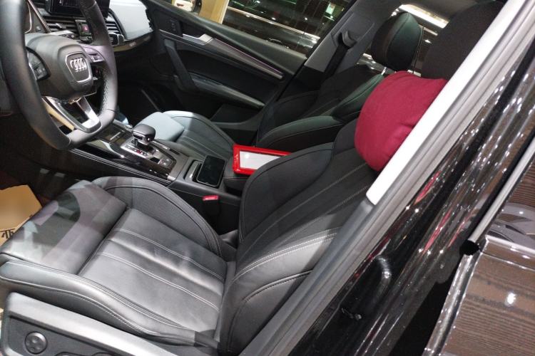 Used Audi Q5L 2022 40T Fashionable and Dynamic Model
