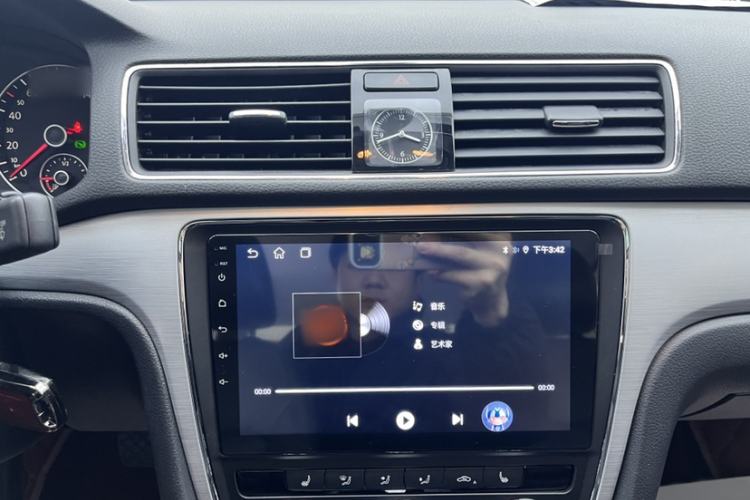 Used Volkswagen Passat 2014 1.8TSI DSG Prestige Edition Audio And AC Panel