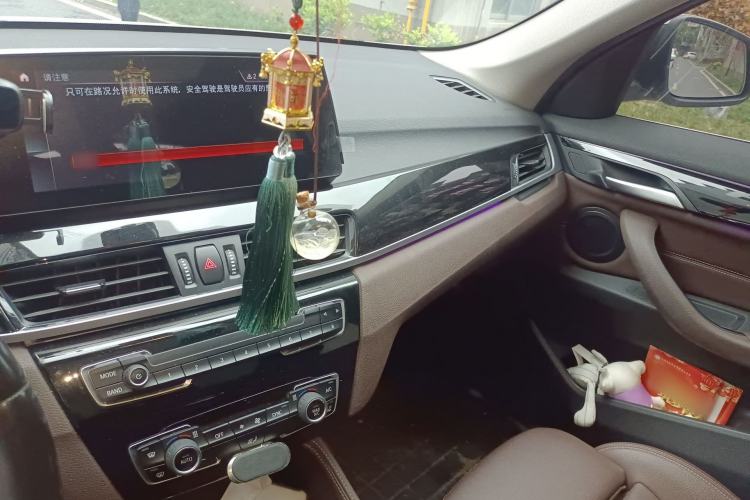 Used BMW X1 2020 sDrive20Li Premium Edition Audio And AC Panel