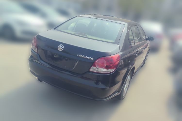 Used Volkswagen Lavida 2013 Classic 1.6L Manual Fashion Edition