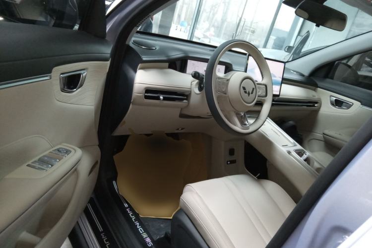 Used Wuling Bingo S 2025 Model 325km Deluxe Edition