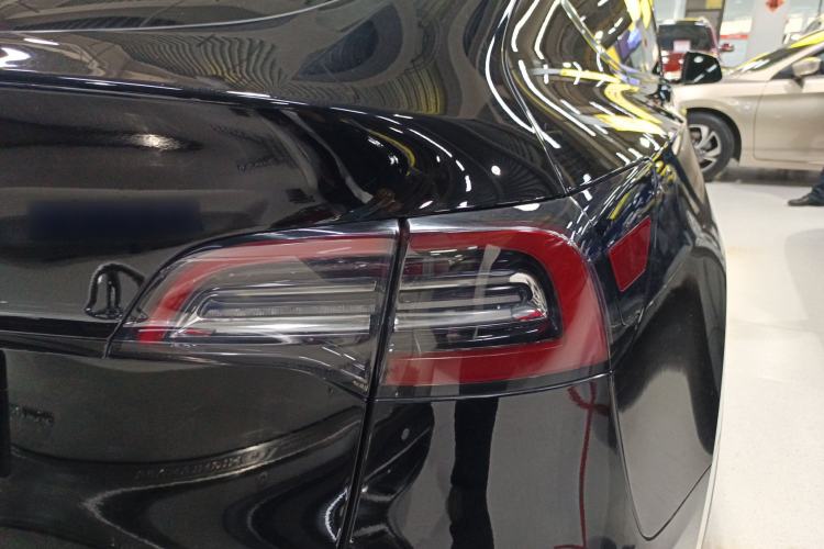 Used Tesla Model Y 2021 Long-Range All-Wheel-Drive Version