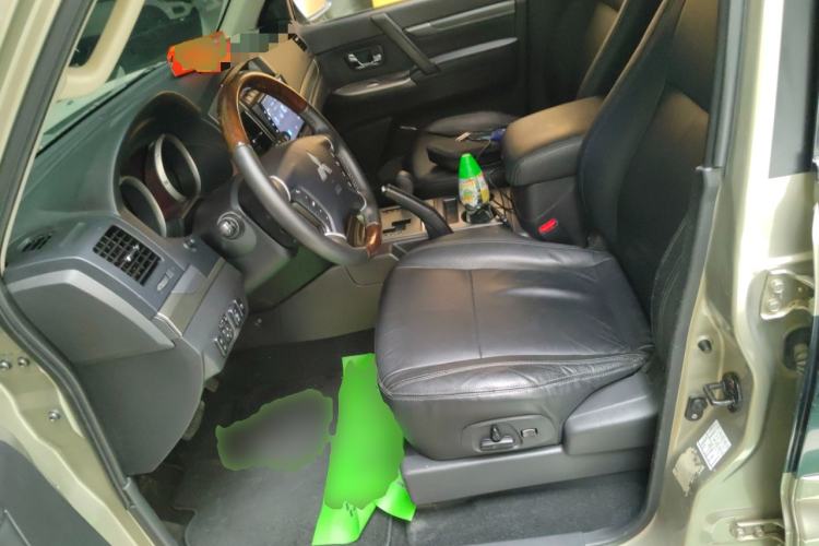 Used Mitsubishi Pajero 2016 3.0L Automatic Luxury Version China V Standard
