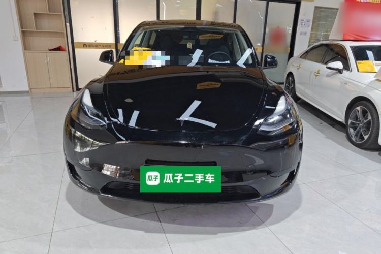 Used Tesla Model Y 2023 Rear-Wheel-Drive Version Front