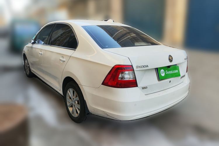 Used Skoda Rapid 2016 1.6L Manual Trend Edition
